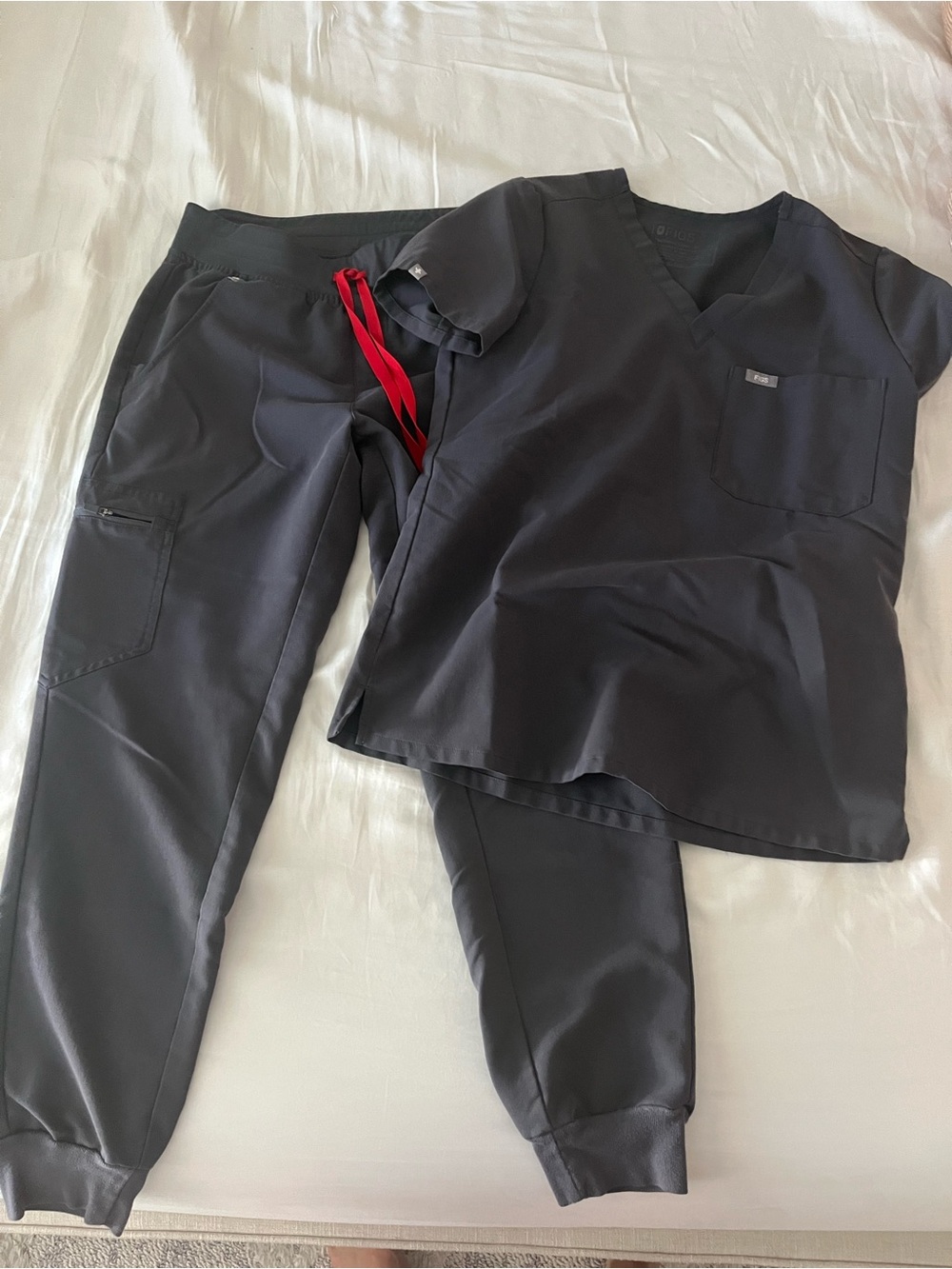 Figs Black Jogger Scrub Set with Red Drawstring